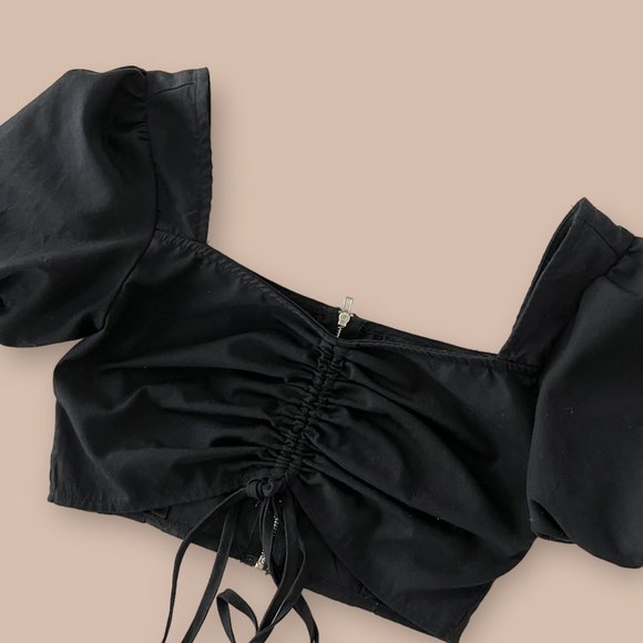 prettylittlething black crop top size US 2 - Picture 2 of 9